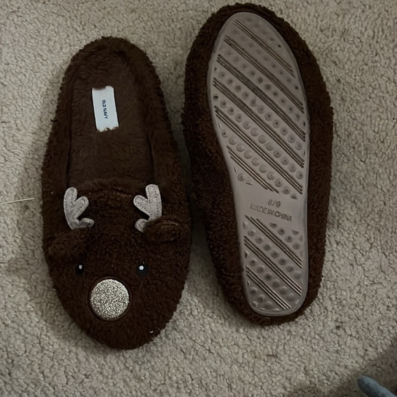 Brown reindeer slippers, size 8 - 9 - Picture 2 of 2